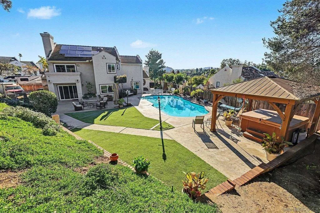 627 Valley Grove Ln, Escondido, California 92025 home-pic-36