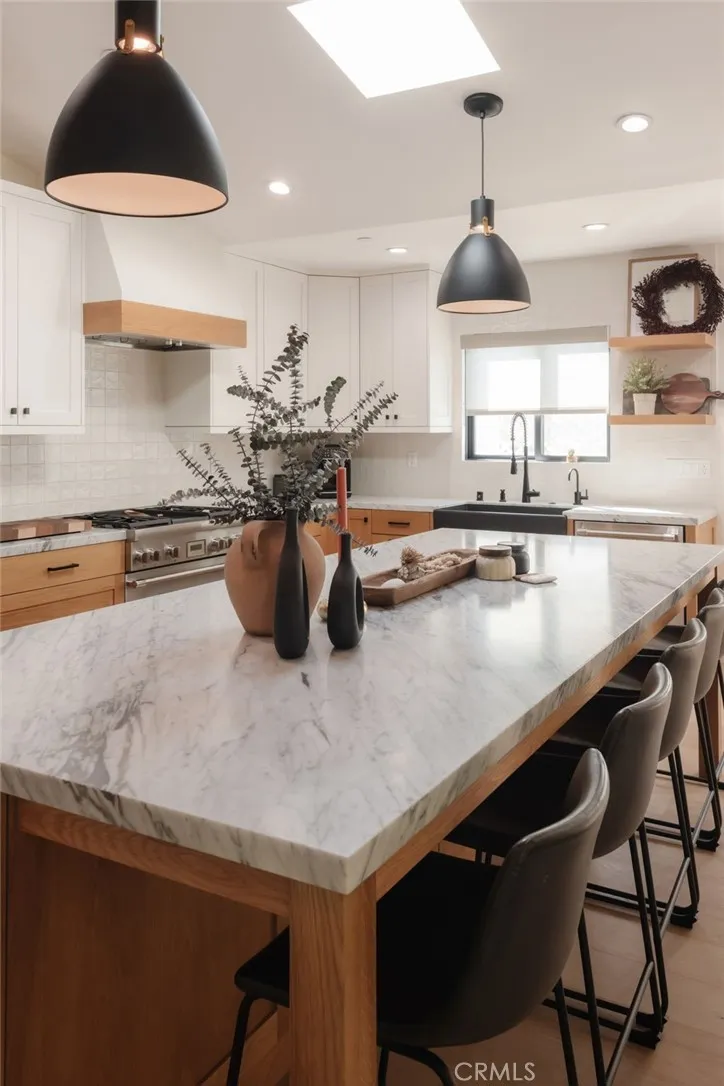 966 Rosecrans Avenue, Manhattan Beach, California 90266 home-pic-8
