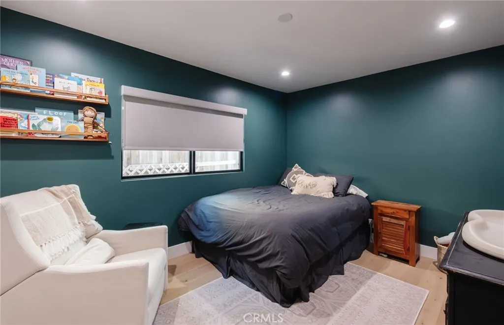 966 Rosecrans Avenue, Manhattan Beach, California 90266 home-pic-20