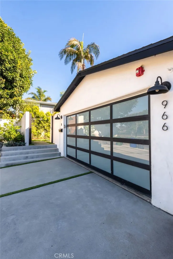 966 Rosecrans Avenue, Manhattan Beach, California 90266 home-pic-25