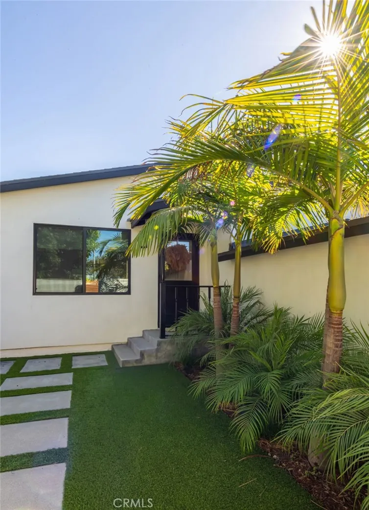 966 Rosecrans Avenue, Manhattan Beach, California 90266 home-pic-26
