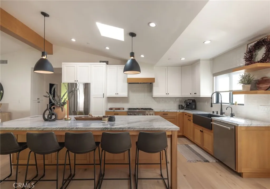 966 Rosecrans Avenue, Manhattan Beach, California 90266 home-pic-11