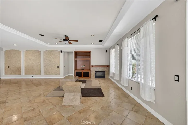 Living room with Fireplace