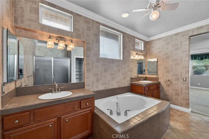 Dual sinks