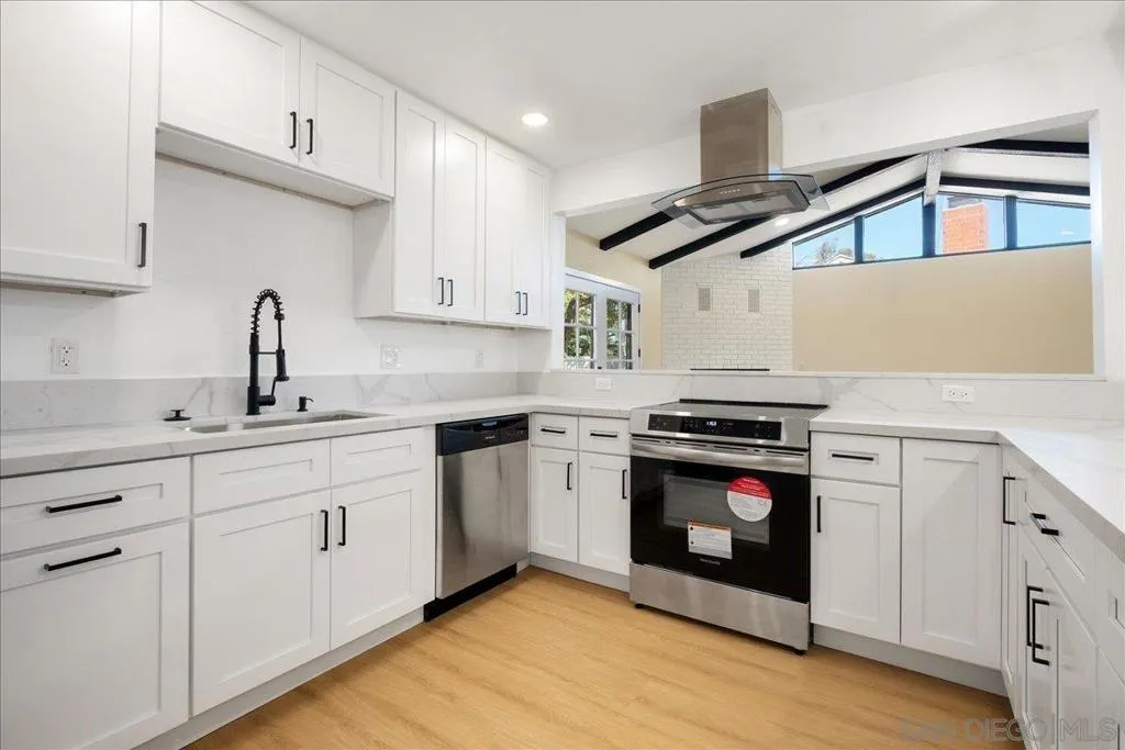 1408 Oleander Ave, Chula Vista, California 91911 home-pic-17