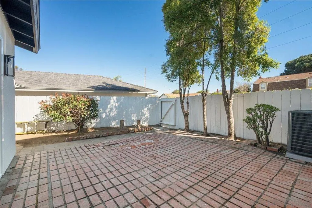 1408 Oleander Ave, Chula Vista, California 91911 home-pic-12