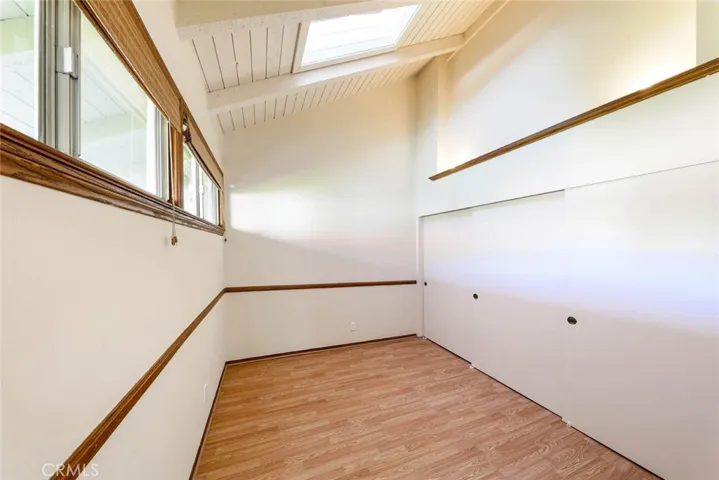 Lots of space for office/craft room etc in laundry room