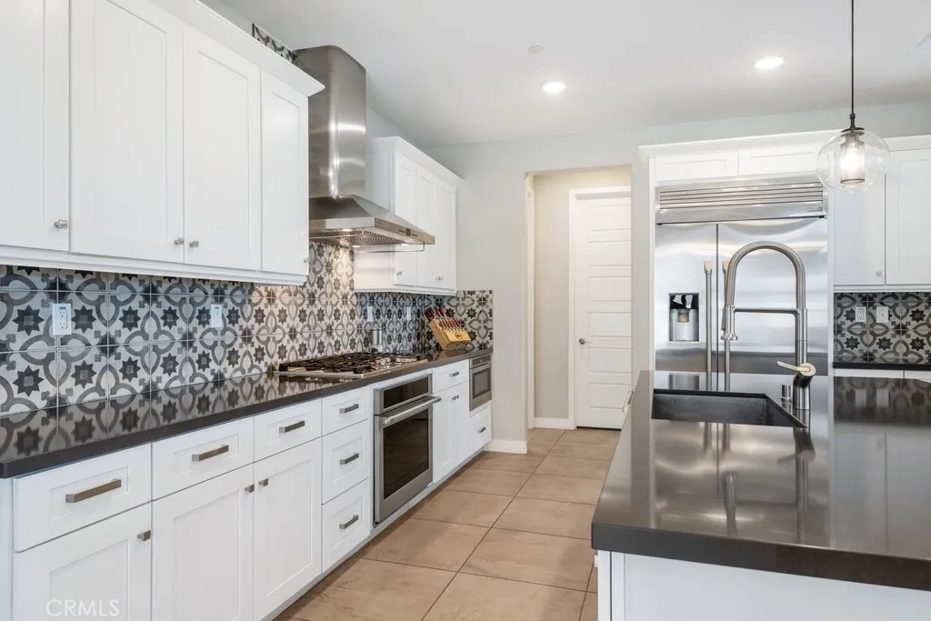 1641 Park Run Lane, Beaumont, California 92223 home-pic-10