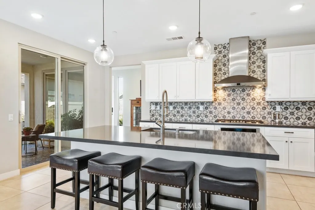 1641 Park Run Lane, Beaumont, California 92223 home-pic-12