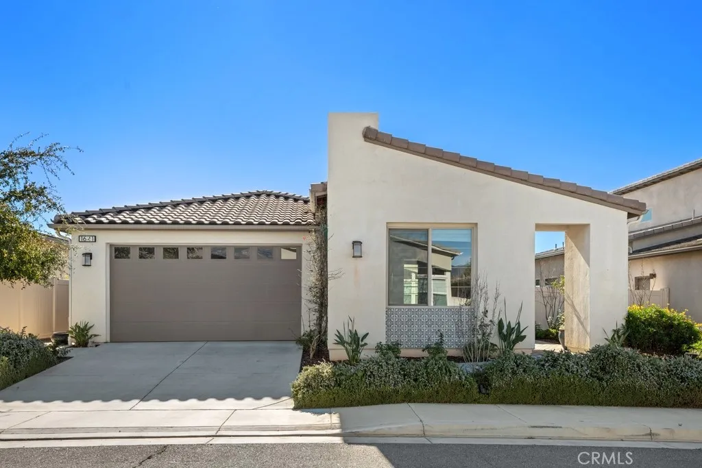 1641 Park Run Lane, Beaumont, California 92223 home-pic-2
