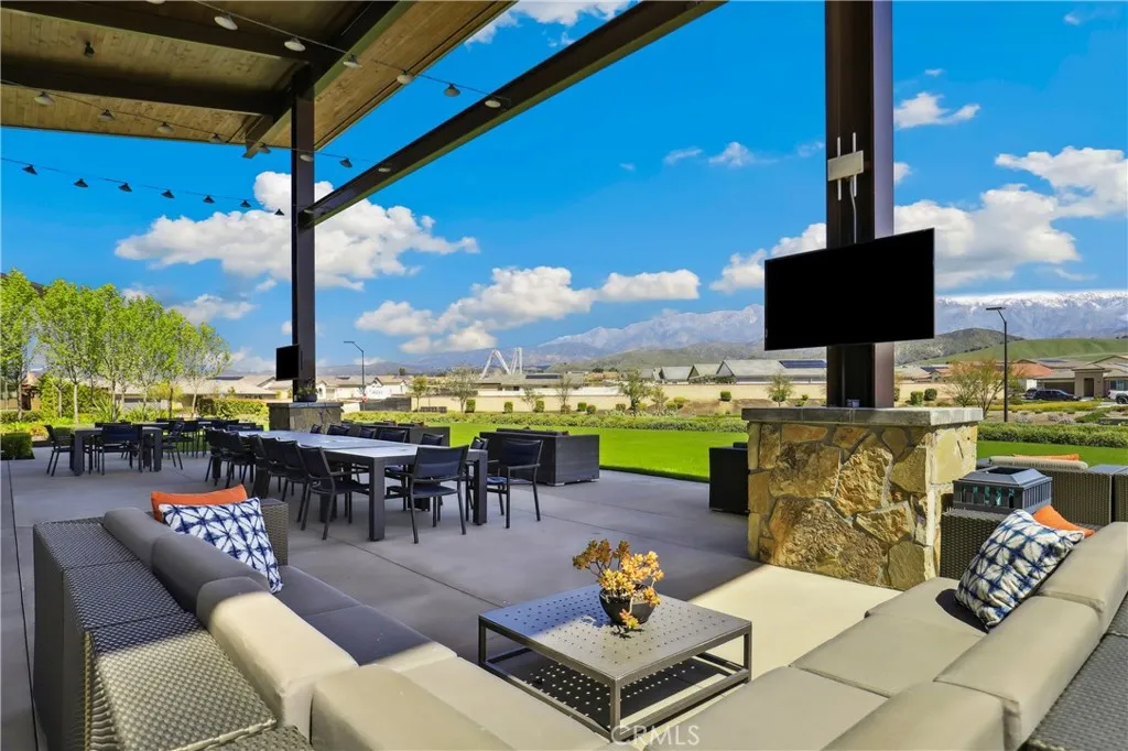 1641 Park Run Lane, Beaumont, California 92223 home-pic-42