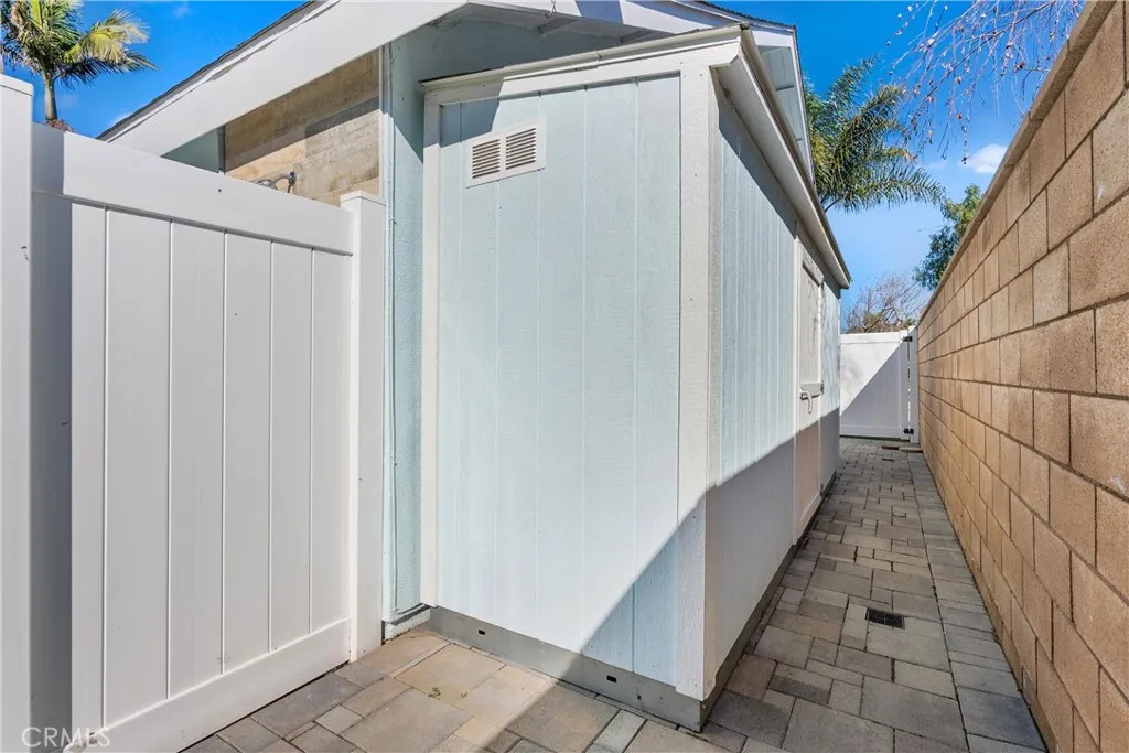 5642 Brighton Drive, Huntington Beach, California 92649 home-pic-38