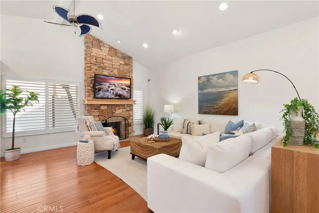 5642 Brighton Drive, Huntington Beach, California 92649 home-pic-19