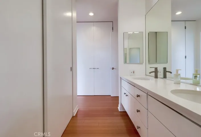 2999 E Ocean Boulevard 120, Long Beach, California 90803