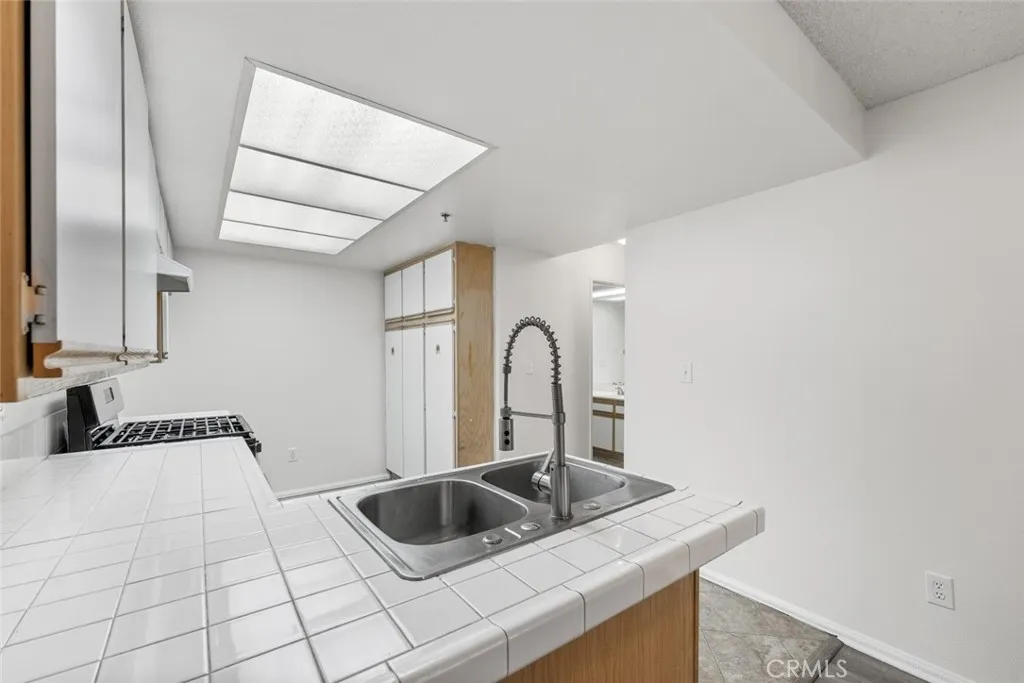 44526 15th Street E 4, Lancaster, California 93535 home-pic-16