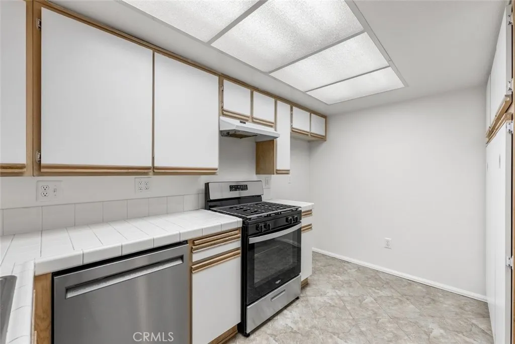 44526 15th Street E 4, Lancaster, California 93535 home-pic-17