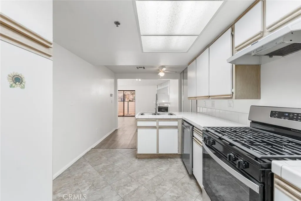 44526 15th Street E 4, Lancaster, California 93535 home-pic-20