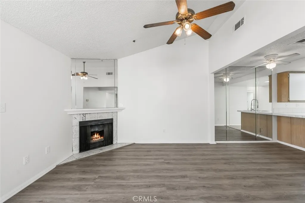 44526 15th Street E 4, Lancaster, California 93535 home-pic-10