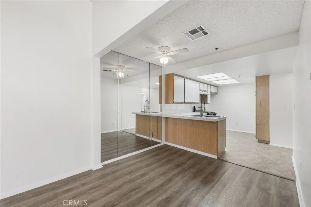 44526 15th Street E 4, Lancaster, California 93535 home-pic-11