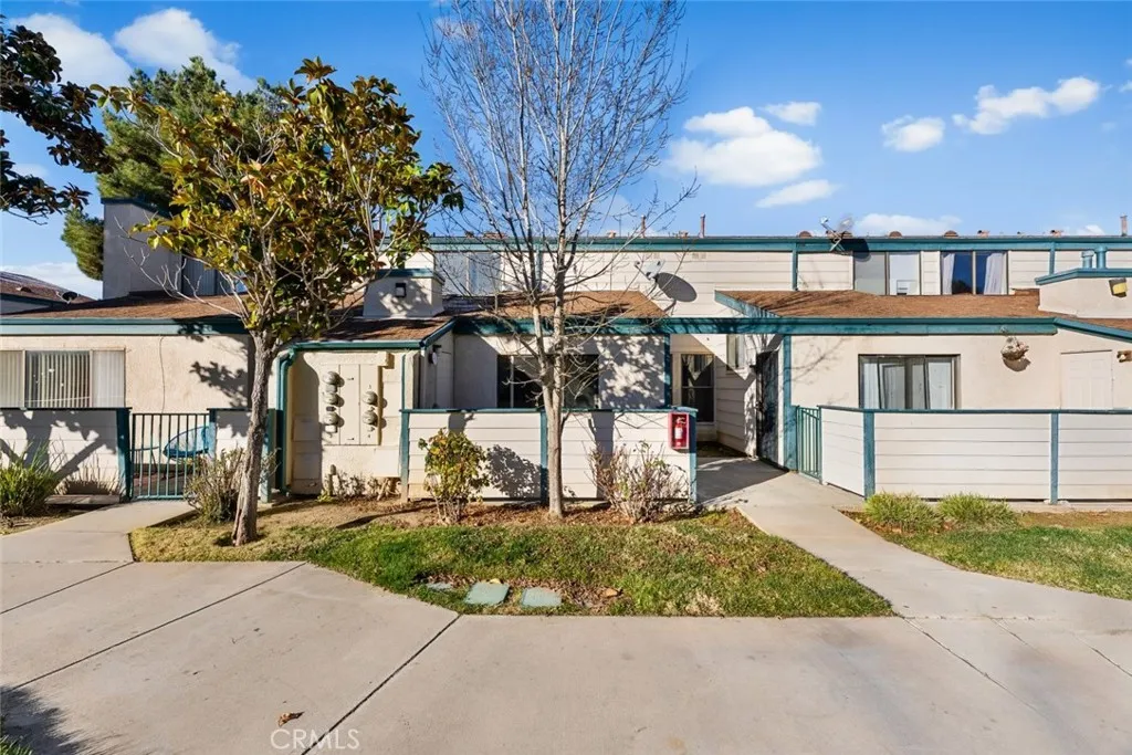 44526 15th Street E 4, Lancaster, California 93535 home-pic-44
