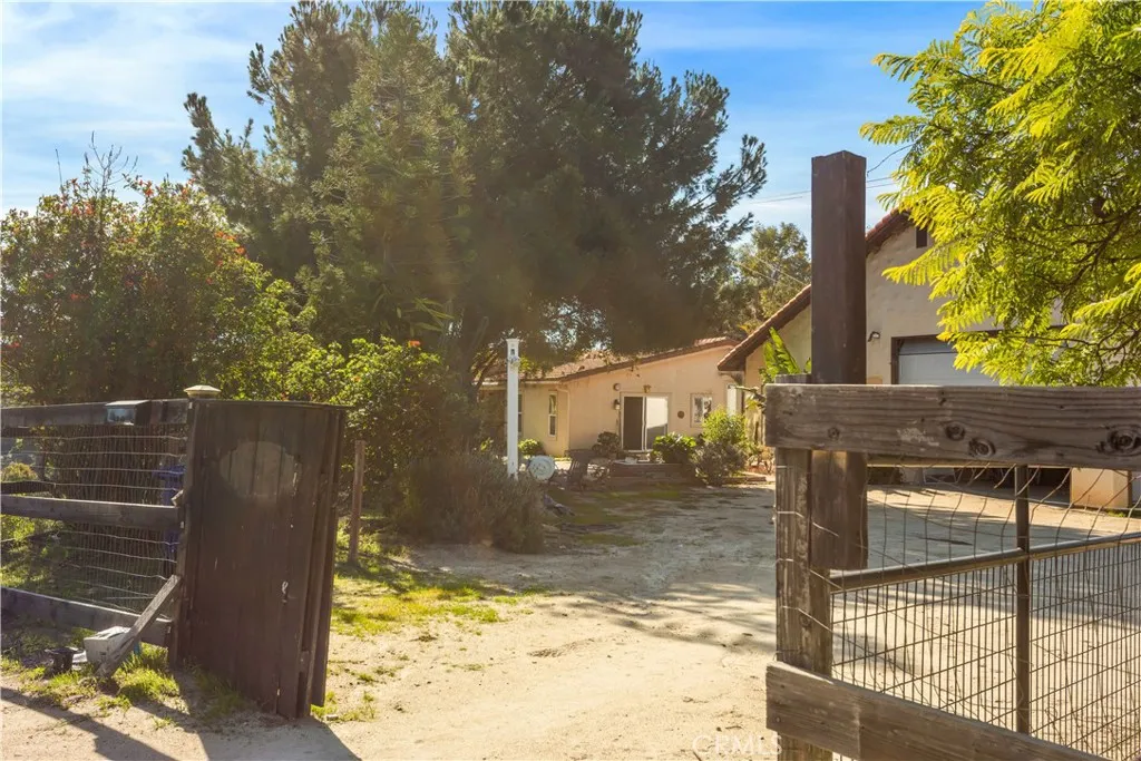 2311 Rose Road, Fallbrook, California 92028 home-pic-40
