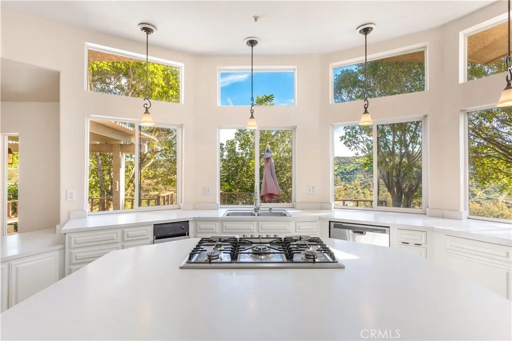 2311 Rose Road, Fallbrook, California 92028 home-pic-8