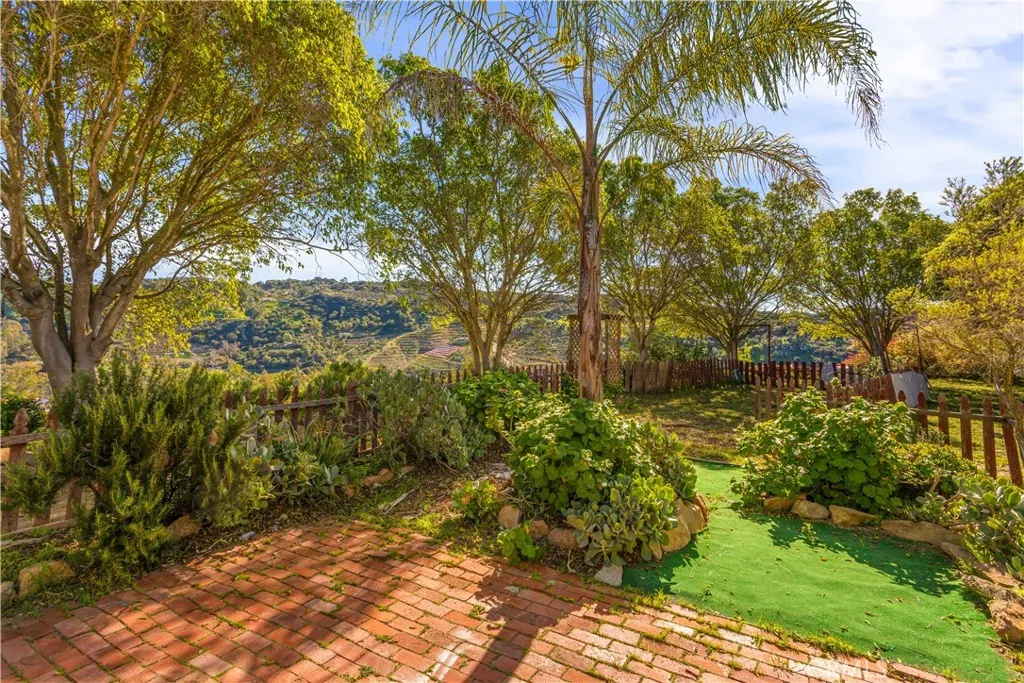 2311 Rose Road, Fallbrook, California 92028 home-pic-36