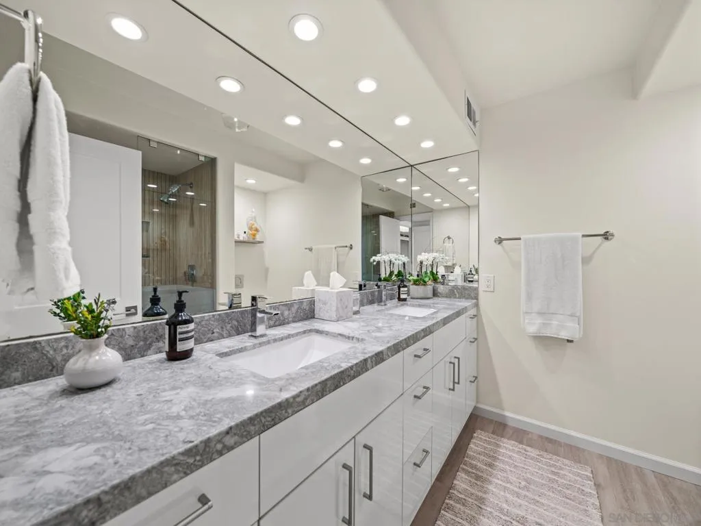 1750 Avenida Del Mundo 404, Coronado, California 92118 home-pic-35