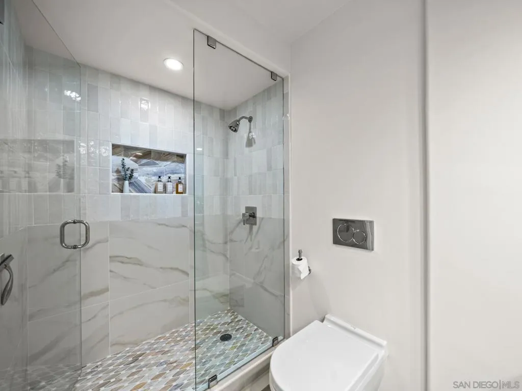 1750 Avenida Del Mundo 404, Coronado, California 92118 home-pic-44