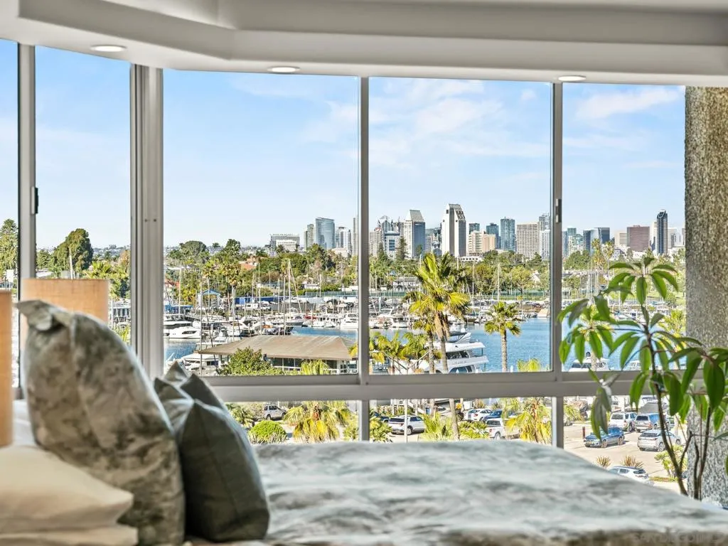 1750 Avenida Del Mundo 404, Coronado, California 92118 home-pic-34