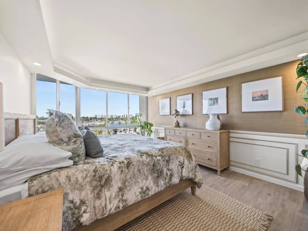 1750 Avenida Del Mundo 404, Coronado, California 92118 home-pic-28