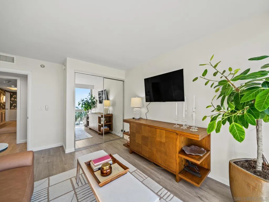 1750 Avenida Del Mundo 404, Coronado, California 92118 home-pic-47