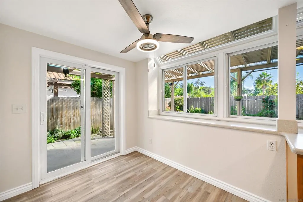 1749 Via Allena, Oceanside, California 92056 home-pic-11