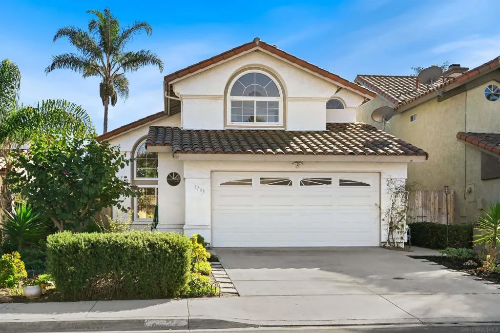 1749 Via Allena, Oceanside, California 92056 home-pic-26