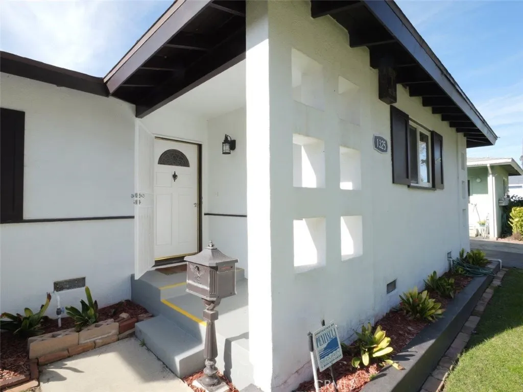 1325 Florwood, Torrance, California 90503 home-pic-4