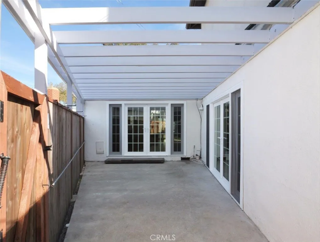 1325 Florwood, Torrance, California 90503 home-pic-24