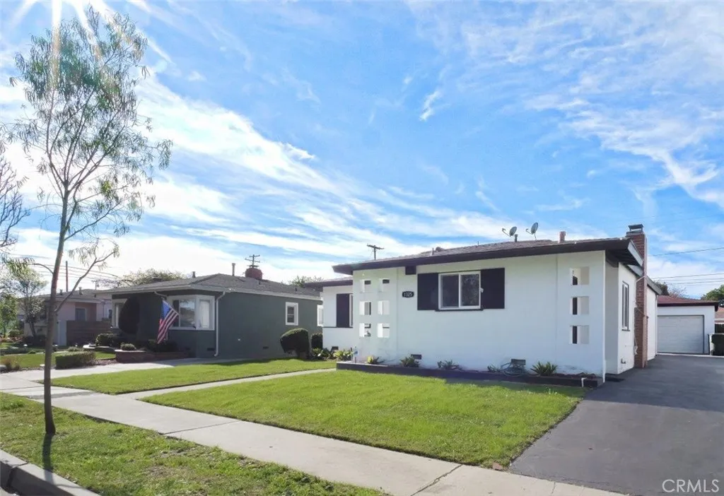 1325 Florwood, Torrance, California 90503 home-pic-3