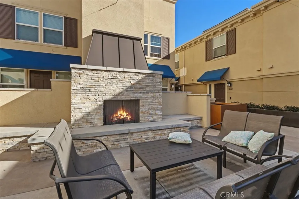 10292 Artesia Boulevard, Bellflower, California 90706 home-pic-1