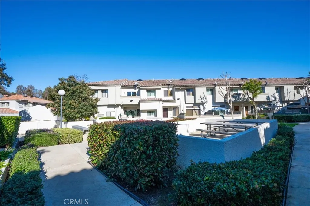 55 Willowcrest, Pomona, California 91766 home-pic-40