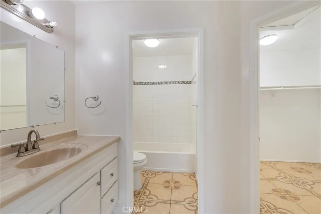 55 Willowcrest, Pomona, California 91766 home-pic-30