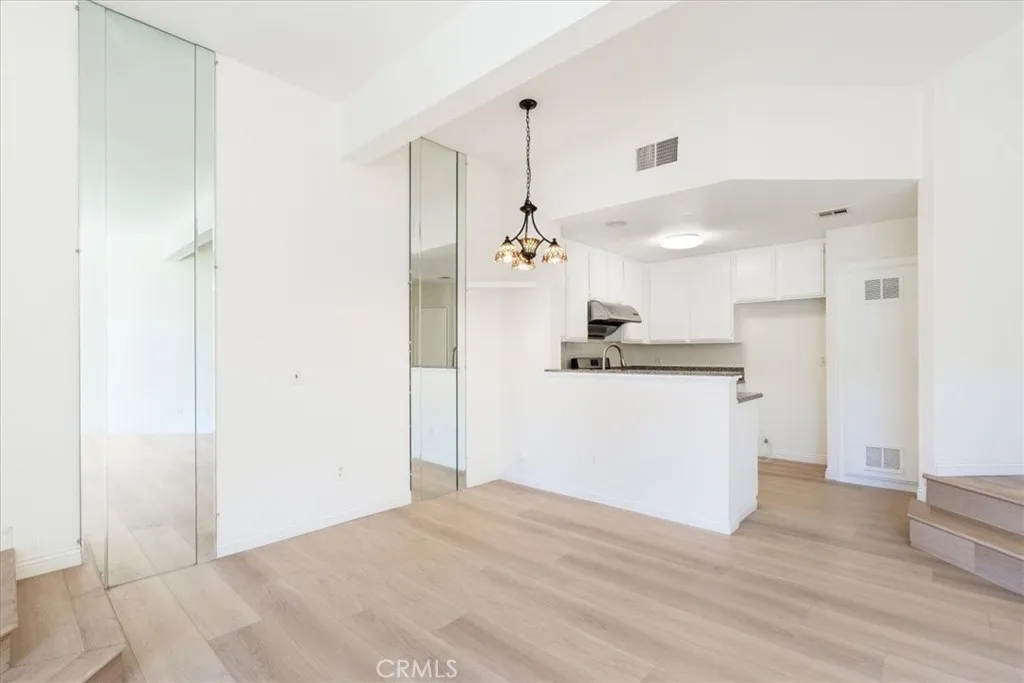 55 Willowcrest, Pomona, California 91766 home-pic-10