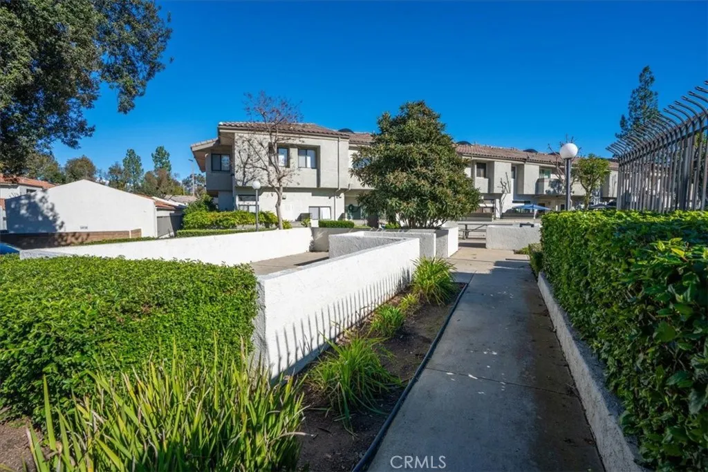 55 Willowcrest, Pomona, California 91766 home-pic-39
