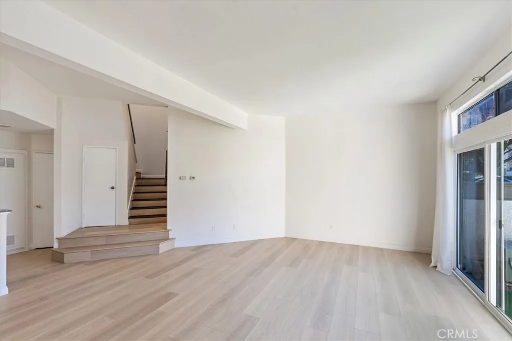 55 Willowcrest, Pomona, California 91766 home-pic-3