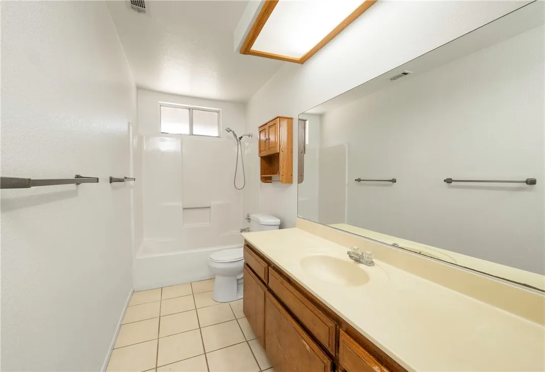11135 Truchas, Apple Valley, California 92308 home-pic-18