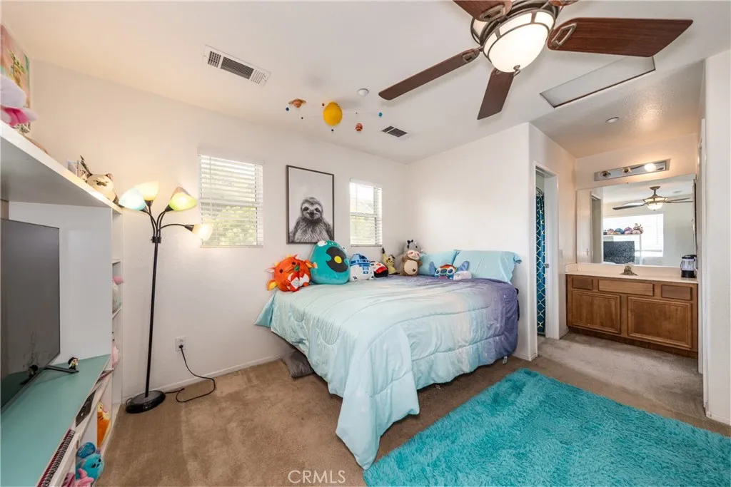7840 La Cresta Street, Highland, California 92346 home-pic-31