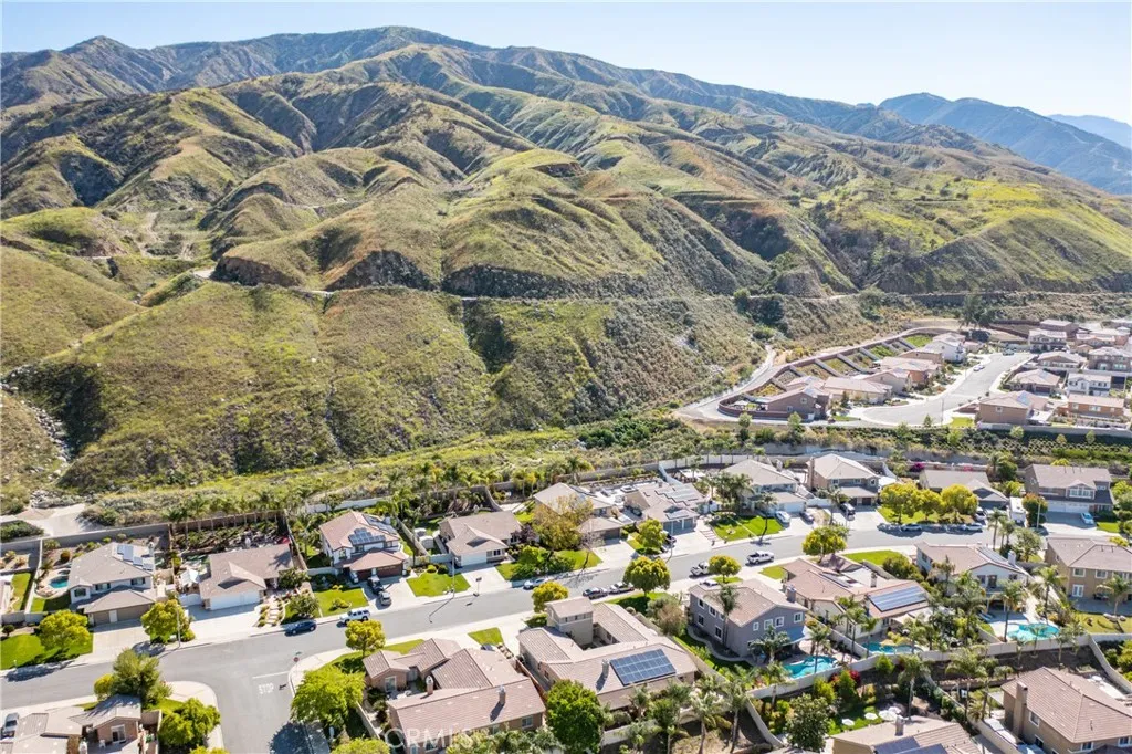 7840 La Cresta Street, Highland, California 92346 home-pic-46