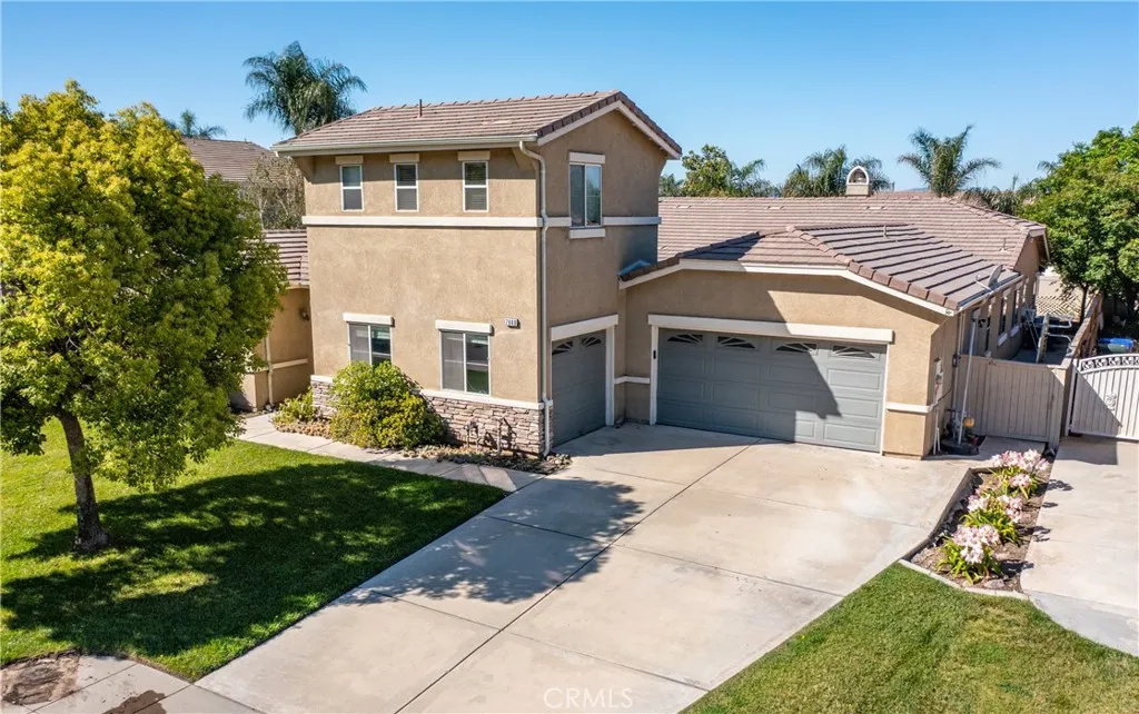 7840 La Cresta Street, Highland, California 92346 home-pic-38