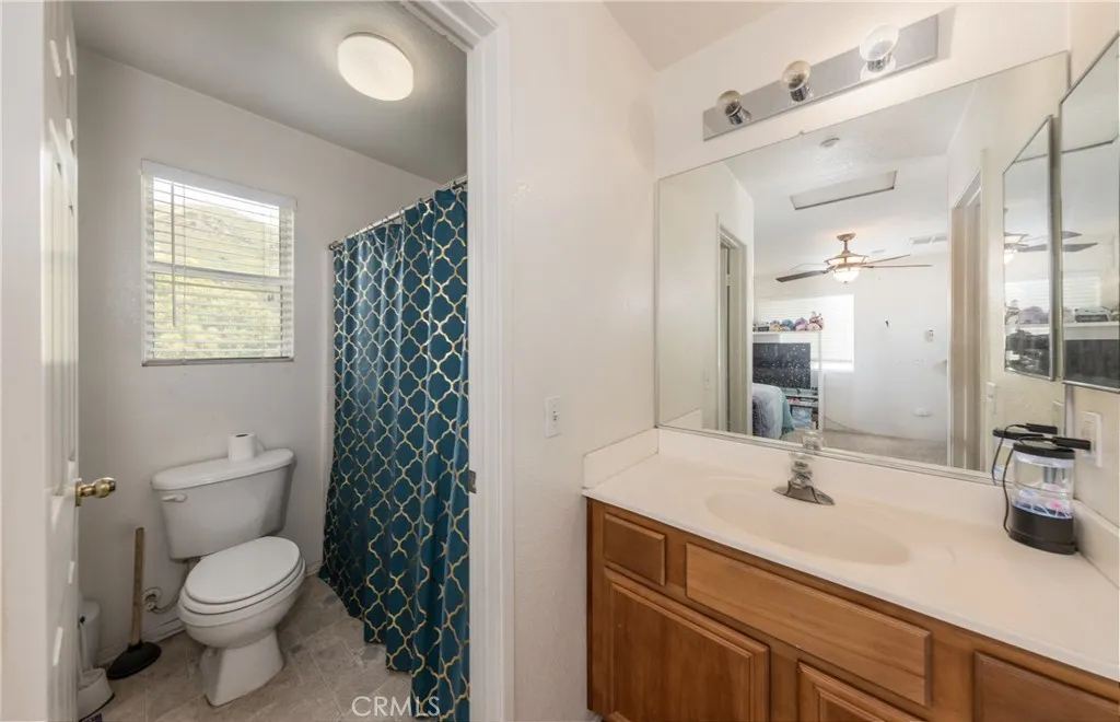 7840 La Cresta Street, Highland, California 92346 home-pic-32