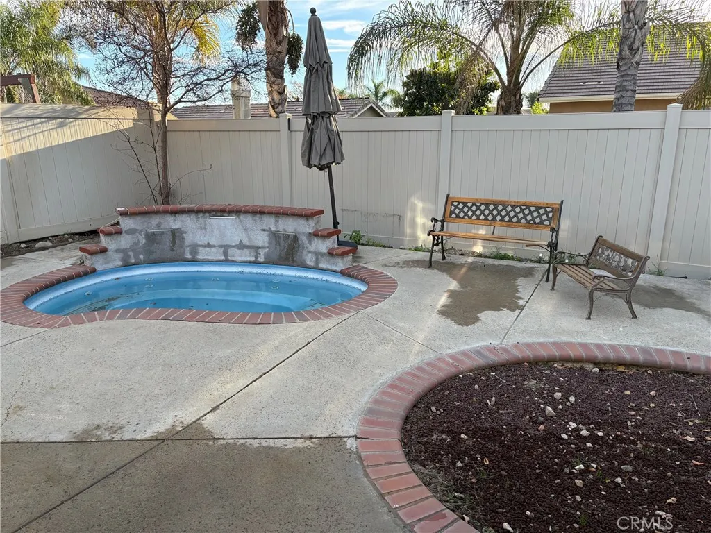 7840 La Cresta Street, Highland, California 92346 home-pic-33