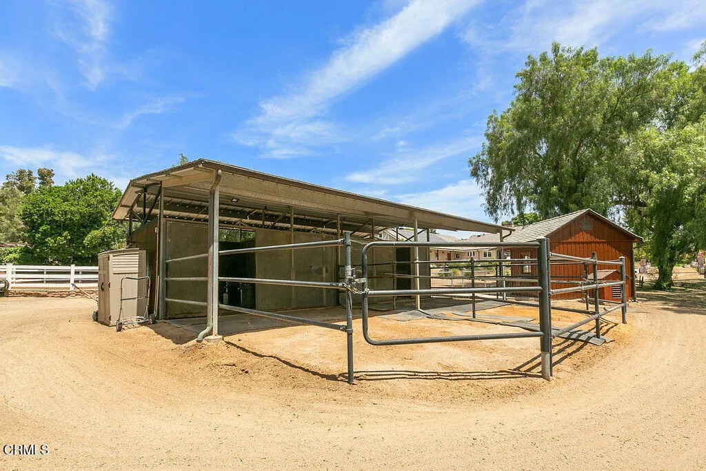 2735 Los Pinos Circle, Camarillo, California 93012 home-pic-58